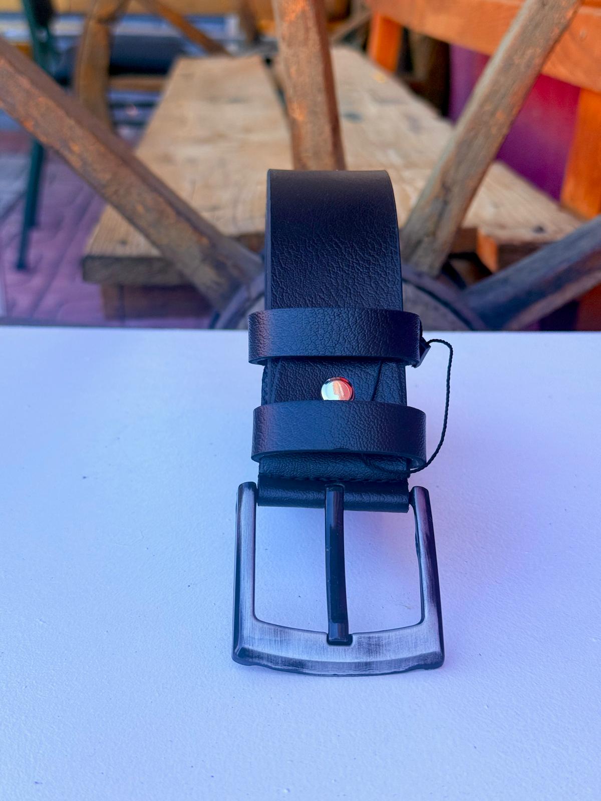 Klasik Siyah Birinci Sınıf Suni Deri Kemer - Görsel 3